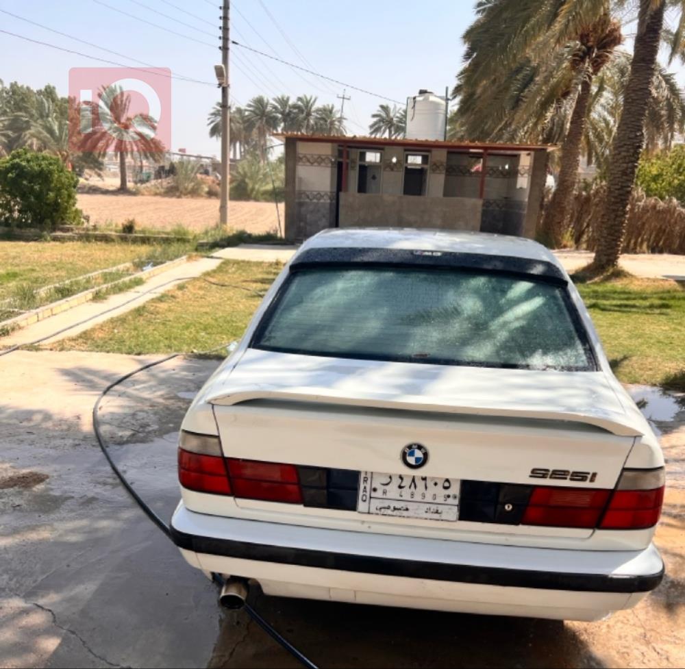 بی ئێم دەبڵیو سیریەس 5